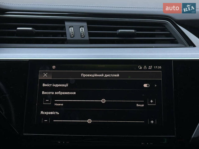 Ауді E-Tron 2021 у Львові на Automoto.ua Синій Ауді E-Tron, об'ємом двигуна 0 л та пробігом 73 тис. км за 38520 $, фото 55 на Automoto.ua