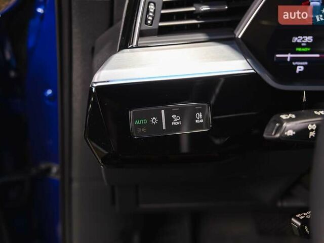 Синій Ауді E-Tron, об'ємом двигуна 0 л та пробігом 33 тис. км за 49899 $, фото 35 на Automoto.ua