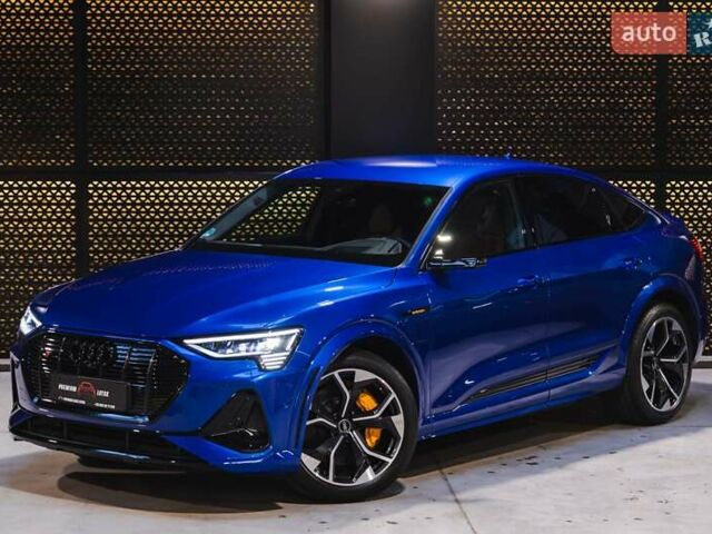 Синій Ауді E-Tron, об'ємом двигуна 0 л та пробігом 33 тис. км за 49899 $, фото 8 на Automoto.ua