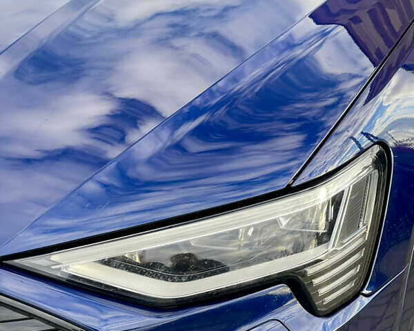 Синий Ауди E-Tron, объемом двигателя 0 л и пробегом 52 тыс. км за 36500 $, фото 1 на Automoto.ua