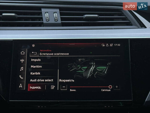 Ауді E-Tron 2021 у Львові на Automoto.ua Синій Ауді E-Tron, об'ємом двигуна 0 л та пробігом 73 тис. км за 38520 $, фото 51 на Automoto.ua