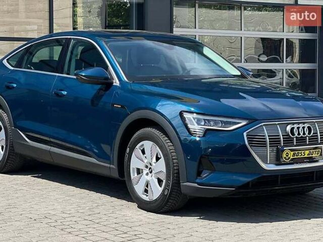 Синій Ауді E-Tron, об'ємом двигуна 0 л та пробігом 45 тис. км за 33900 $, фото 1 на Automoto.ua