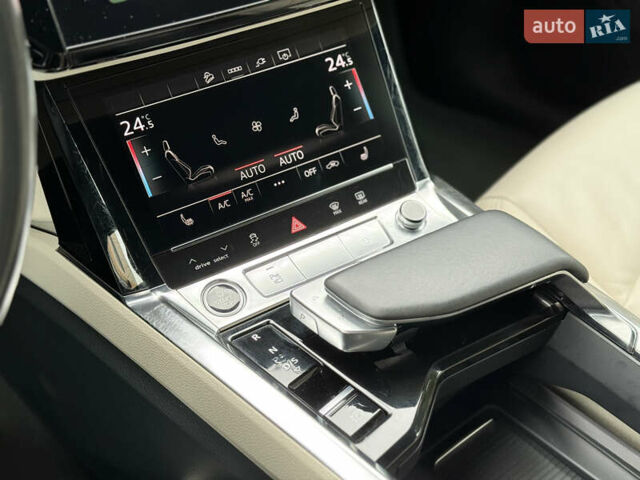 Синій Ауді E-Tron, об'ємом двигуна 0 л та пробігом 140 тис. км за 31000 $, фото 29 на Automoto.ua