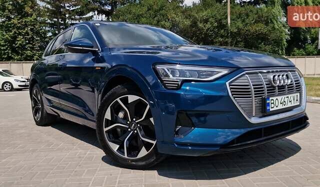 Синий Ауди E-Tron, объемом двигателя 0 л и пробегом 39 тыс. км за 36500 $, фото 47 на Automoto.ua