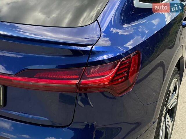 Синий Ауди E-Tron, объемом двигателя 0 л и пробегом 72 тыс. км за 42390 $, фото 10 на Automoto.ua