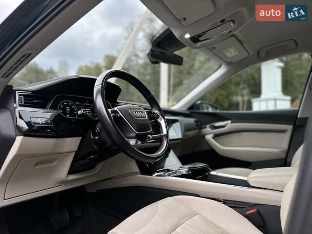 Синій Ауді E-Tron, об'ємом двигуна 0 л та пробігом 75 тис. км за 35900 $, фото 32 на Automoto.ua