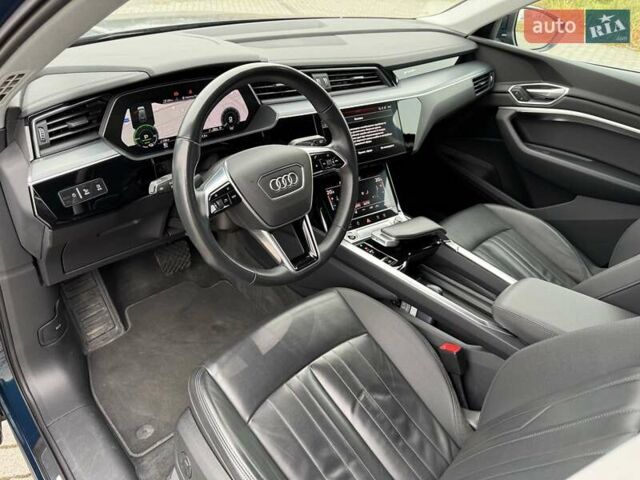 Синий Ауди E-Tron, объемом двигателя 0 л и пробегом 69 тыс. км за 32700 $, фото 21 на Automoto.ua