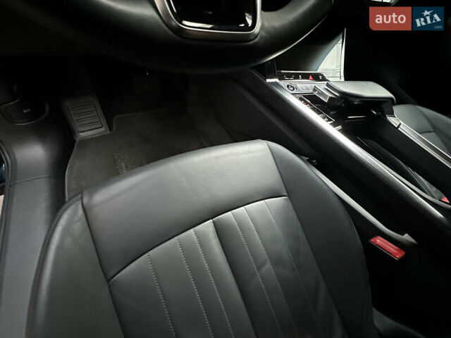 Синий Ауди E-Tron, объемом двигателя 0 л и пробегом 73 тыс. км за 34900 $, фото 34 на Automoto.ua