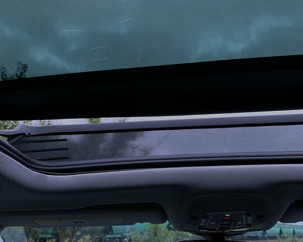 Синий Ауди E-Tron, объемом двигателя 0 л и пробегом 54 тыс. км за 32800 $, фото 28 на Automoto.ua