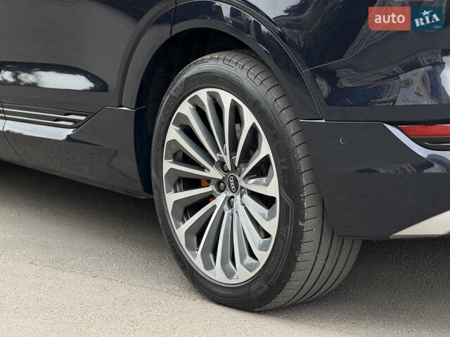 Ауди E-Tron 2021 в Тернополе на Automoto.ua Синий Ауди E-Tron, объемом двигателя 0 л и пробегом 139 тыс. км за 31000 $, фото 31 на Automoto.ua