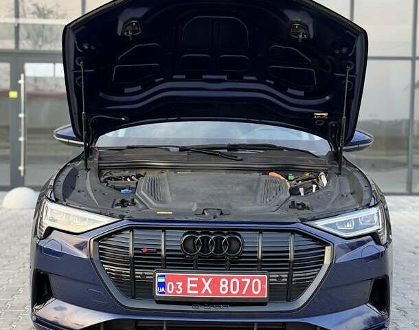 Синий Ауди E-Tron, объемом двигателя 0 л и пробегом 52 тыс. км за 37500 $, фото 105 на Automoto.ua