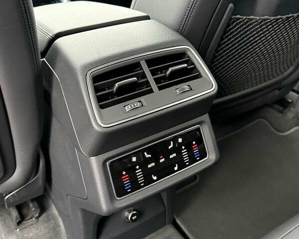 Синий Ауди E-Tron, объемом двигателя 0 л и пробегом 69 тыс. км за 32700 $, фото 26 на Automoto.ua