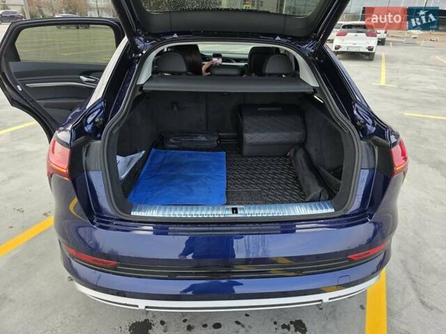 Синій Ауді E-Tron, об'ємом двигуна 0 л та пробігом 40 тис. км за 38500 $, фото 5 на Automoto.ua