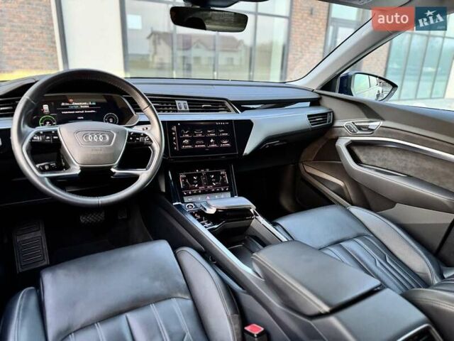 Синий Ауди E-Tron, объемом двигателя 0 л и пробегом 52 тыс. км за 37500 $, фото 61 на Automoto.ua