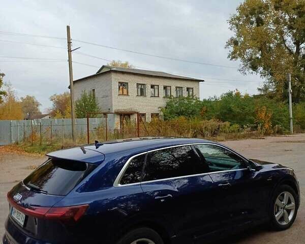 Синій Ауді E-Tron, об'ємом двигуна 0 л та пробігом 119 тис. км за 34466 $, фото 7 на Automoto.ua