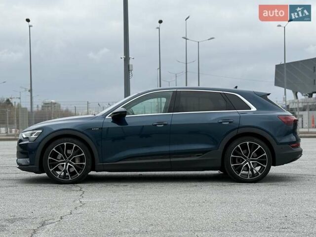 Синий Ауди E-Tron, объемом двигателя 0 л и пробегом 69 тыс. км за 33300 $, фото 6 на Automoto.ua