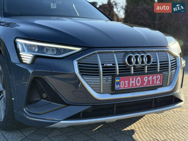 Синий Ауди E-Tron, объемом двигателя 0 л и пробегом 98 тыс. км за 30990 $, фото 14 на Automoto.ua