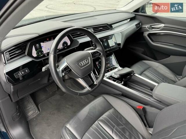 Синий Ауди E-Tron, объемом двигателя 0 л и пробегом 69 тыс. км за 33300 $, фото 23 на Automoto.ua