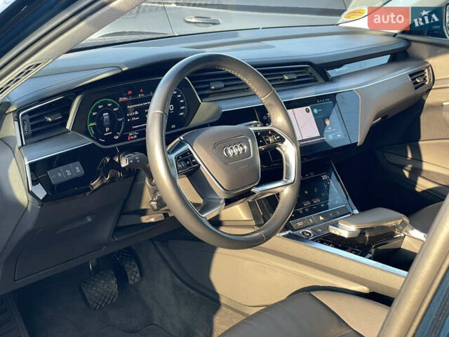 Синий Ауди E-Tron, объемом двигателя 0 л и пробегом 59 тыс. км за 34500 $, фото 24 на Automoto.ua