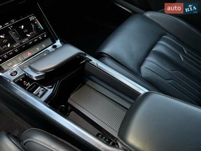 Синий Ауди E-Tron, объемом двигателя 0 л и пробегом 52 тыс. км за 37500 $, фото 84 на Automoto.ua