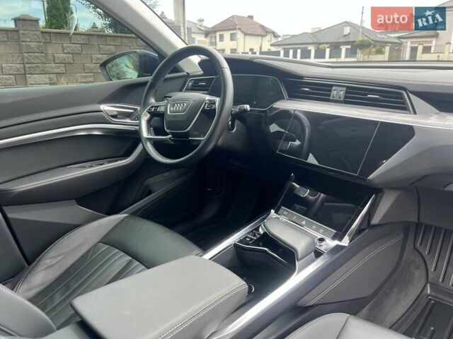 Синій Ауді E-Tron, об'ємом двигуна 0 л та пробігом 46 тис. км за 29900 $, фото 41 на Automoto.ua