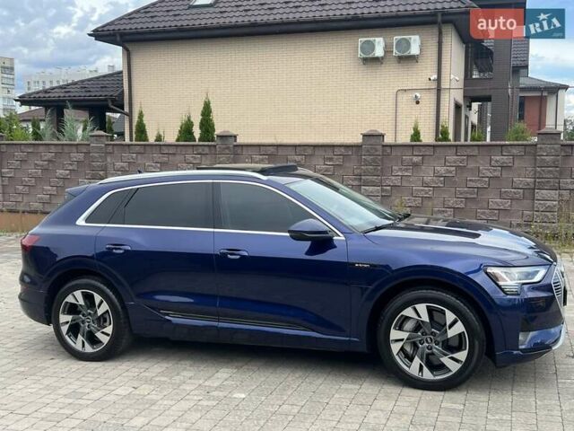 Синій Ауді E-Tron, об'ємом двигуна 0 л та пробігом 46 тис. км за 29900 $, фото 8 на Automoto.ua
