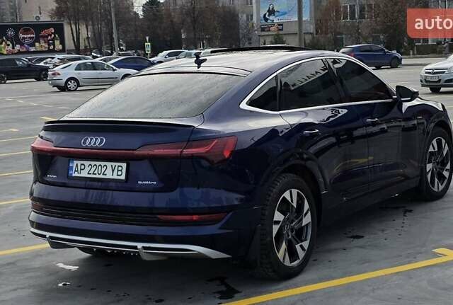 Синій Ауді E-Tron, об'ємом двигуна 0 л та пробігом 40 тис. км за 38500 $, фото 4 на Automoto.ua