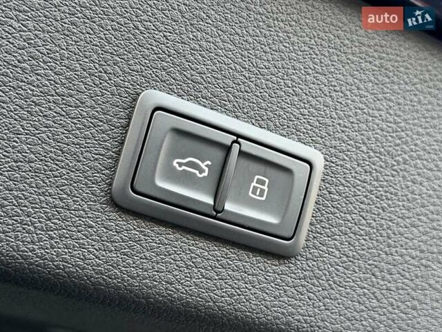 Синий Ауди E-Tron, объемом двигателя 0 л и пробегом 44 тыс. км за 46600 $, фото 19 на Automoto.ua