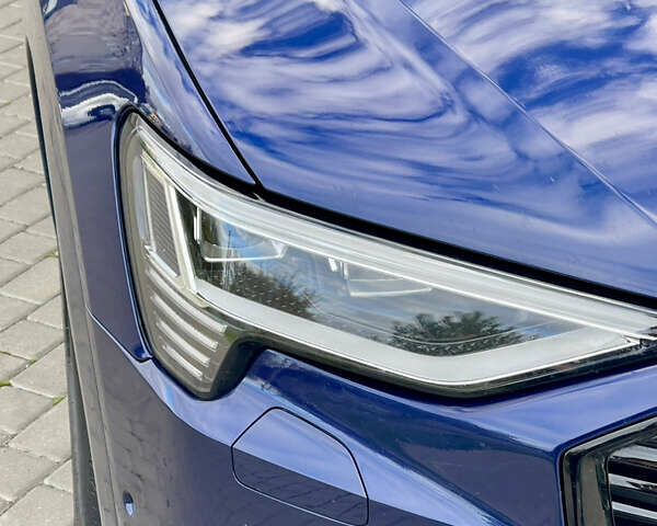 Синий Ауди E-Tron, объемом двигателя 0 л и пробегом 52 тыс. км за 36500 $, фото 4 на Automoto.ua