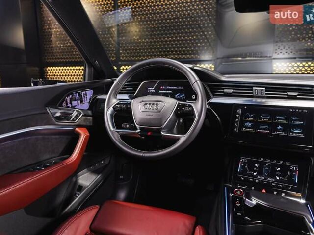 Синій Ауді E-Tron, об'ємом двигуна 0 л та пробігом 33 тис. км за 49899 $, фото 55 на Automoto.ua