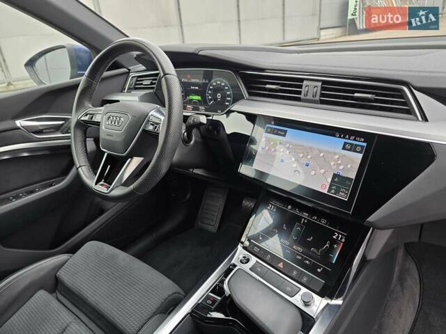 Синий Ауди E-Tron, объемом двигателя 0 л и пробегом 49 тыс. км за 39900 $, фото 23 на Automoto.ua
