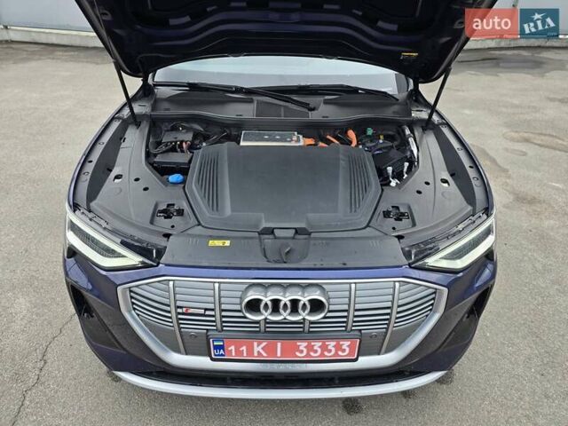 Синий Ауди E-Tron, объемом двигателя 0 л и пробегом 49 тыс. км за 39900 $, фото 21 на Automoto.ua