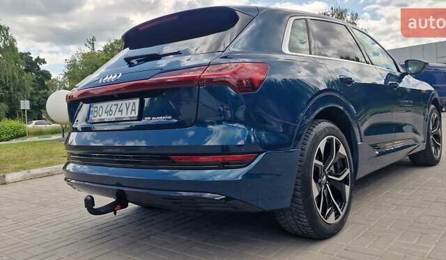 Синий Ауди E-Tron, объемом двигателя 0 л и пробегом 39 тыс. км за 36500 $, фото 41 на Automoto.ua