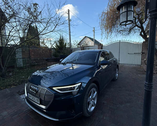 Синий Ауди E-Tron, объемом двигателя 0 л и пробегом 99 тыс. км за 32000 $, фото 19 на Automoto.ua