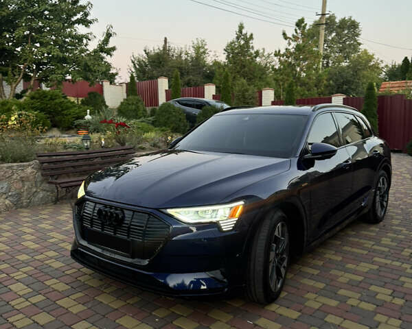 Синий Ауди E-Tron, объемом двигателя 0 л и пробегом 58 тыс. км за 40500 $, фото 32 на Automoto.ua