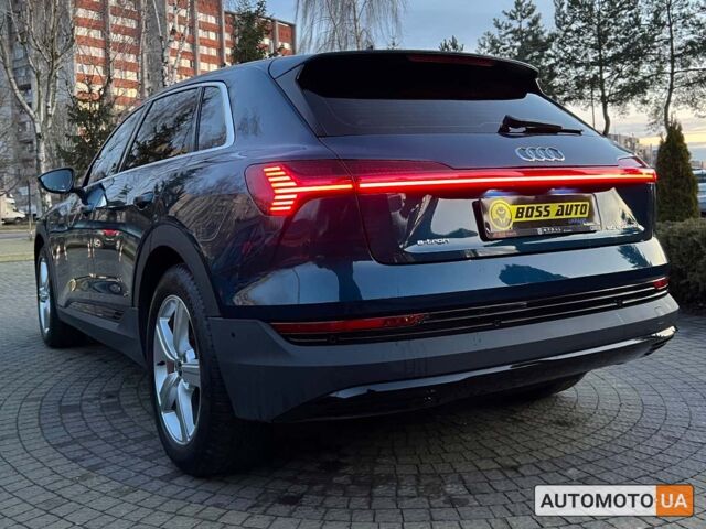 Синий Ауди E-Tron, объемом двигателя 71 л и пробегом 50 тыс. км за 34500 $, фото 4 на Automoto.ua