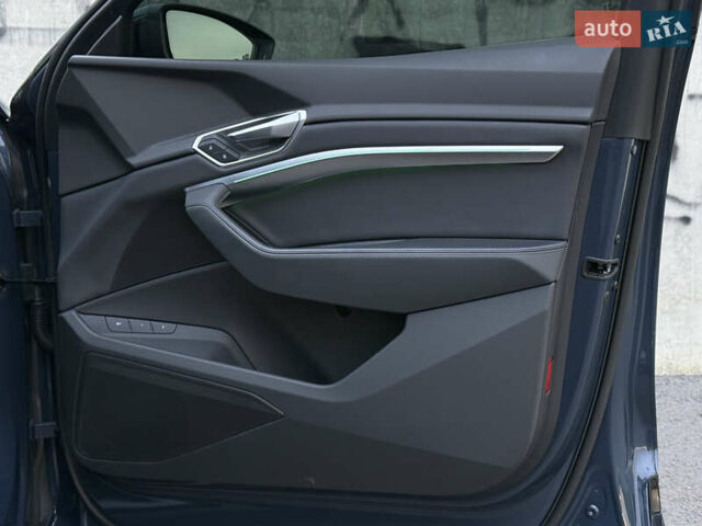 Ауді E-Tron 2021 у Львові на Automoto.ua Синій Ауді E-Tron, об'ємом двигуна 0 л та пробігом 73 тис. км за 38520 $, фото 37 на Automoto.ua