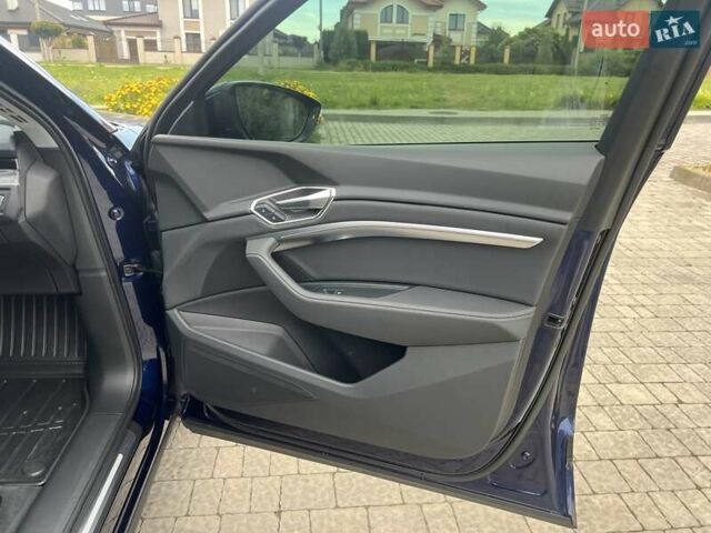 Синій Ауді E-Tron, об'ємом двигуна 0 л та пробігом 46 тис. км за 29900 $, фото 19 на Automoto.ua