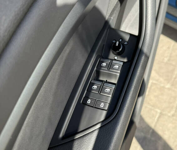 Синій Ауді E-Tron, об'ємом двигуна 0 л та пробігом 47 тис. км за 33000 $, фото 24 на Automoto.ua
