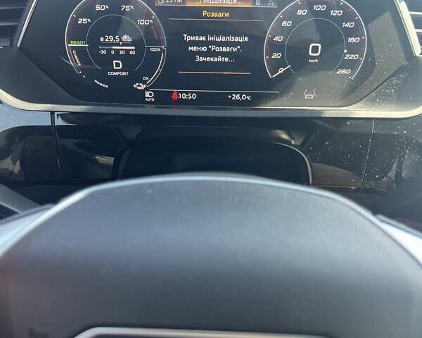 Синий Ауди E-Tron, объемом двигателя 0 л и пробегом 59 тыс. км за 45800 $, фото 29 на Automoto.ua