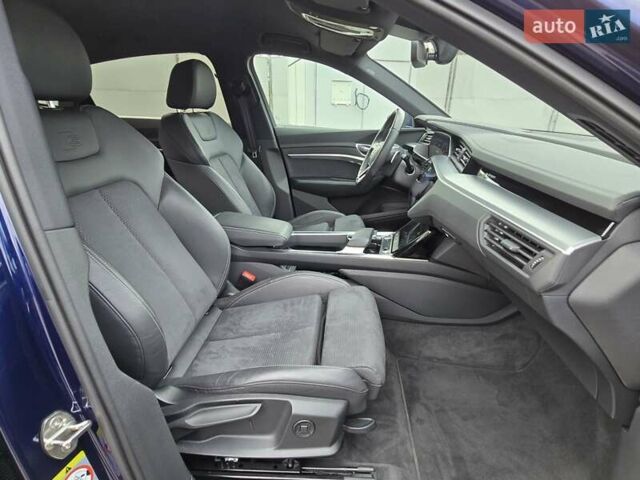 Синий Ауди E-Tron, объемом двигателя 0 л и пробегом 49 тыс. км за 39900 $, фото 16 на Automoto.ua