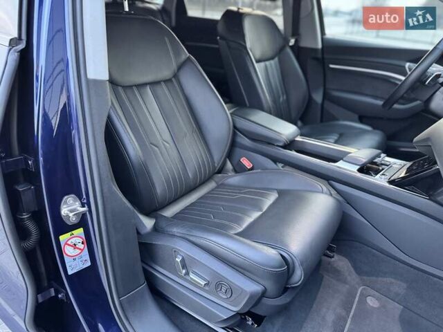 Синий Ауди E-Tron, объемом двигателя 0 л и пробегом 52 тыс. км за 37500 $, фото 89 на Automoto.ua