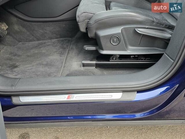 Синий Ауди E-Tron, объемом двигателя 0 л и пробегом 49 тыс. км за 39900 $, фото 29 на Automoto.ua