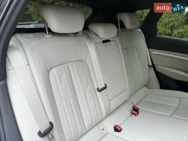 Синій Ауді E-Tron, об'ємом двигуна 0 л та пробігом 140 тис. км за 31000 $, фото 34 на Automoto.ua