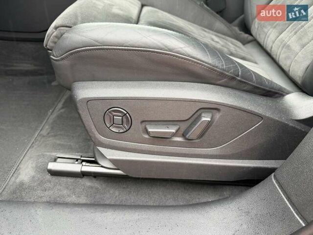 Синий Ауди E-Tron, объемом двигателя 0 л и пробегом 71 тыс. км за 38900 $, фото 29 на Automoto.ua