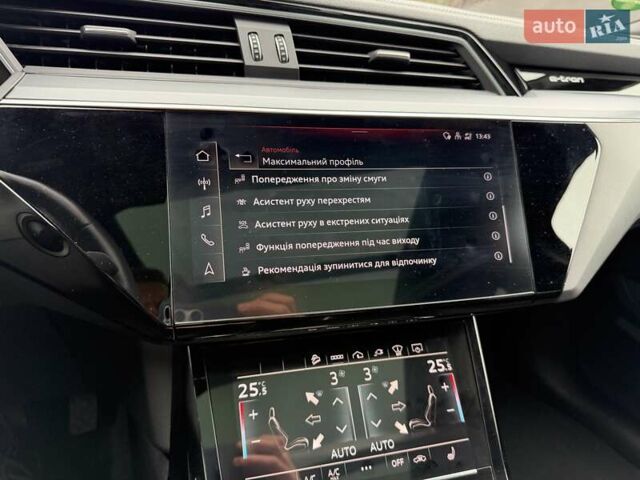 Синий Ауди E-Tron, объемом двигателя 0 л и пробегом 71 тыс. км за 38900 $, фото 33 на Automoto.ua