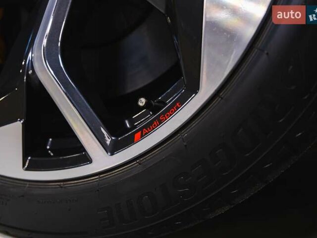 Синій Ауді E-Tron, об'ємом двигуна 0 л та пробігом 33 тис. км за 49899 $, фото 16 на Automoto.ua