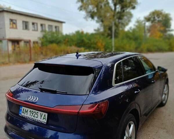 Синій Ауді E-Tron, об'ємом двигуна 0 л та пробігом 119 тис. км за 34466 $, фото 6 на Automoto.ua