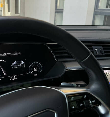 Синий Ауди E-Tron, объемом двигателя 0 л и пробегом 46 тыс. км за 34900 $, фото 27 на Automoto.ua