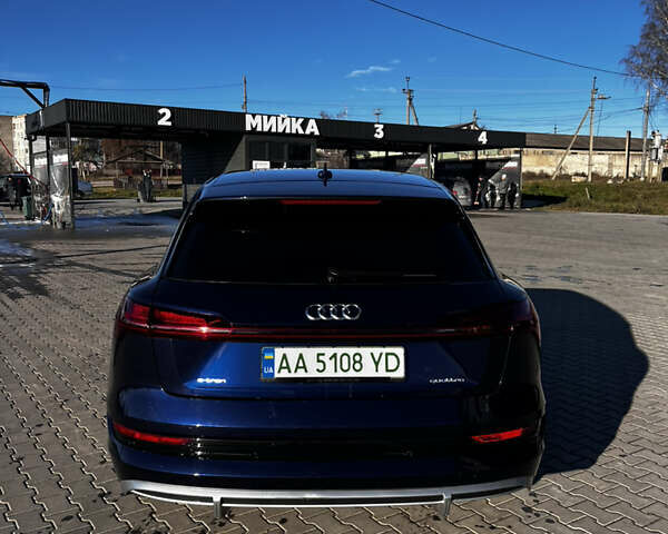 Синій Ауді E-Tron, об'ємом двигуна 0 л та пробігом 82 тис. км за 34800 $, фото 4 на Automoto.ua